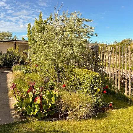 Front Row With Sunset On Odden Tatil Evi Yderby